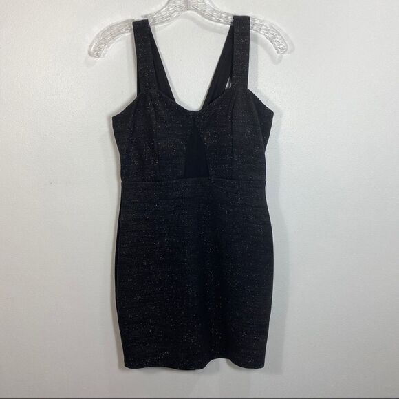 Black Dress - Picture 1 of 6